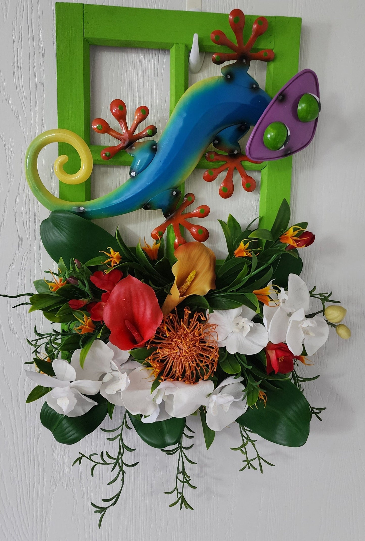 Island Lizard Wall Hanging