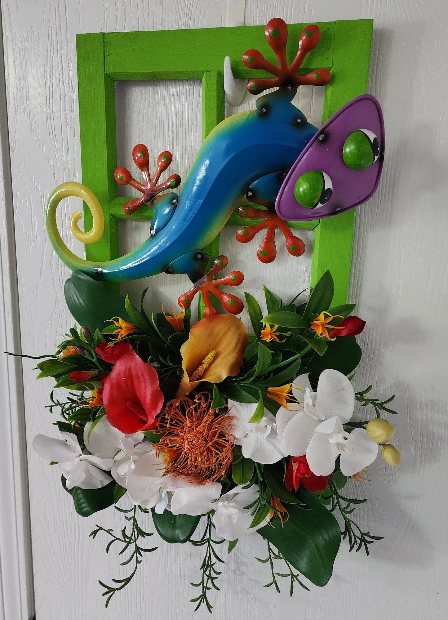 Island Lizard Wall Hanging