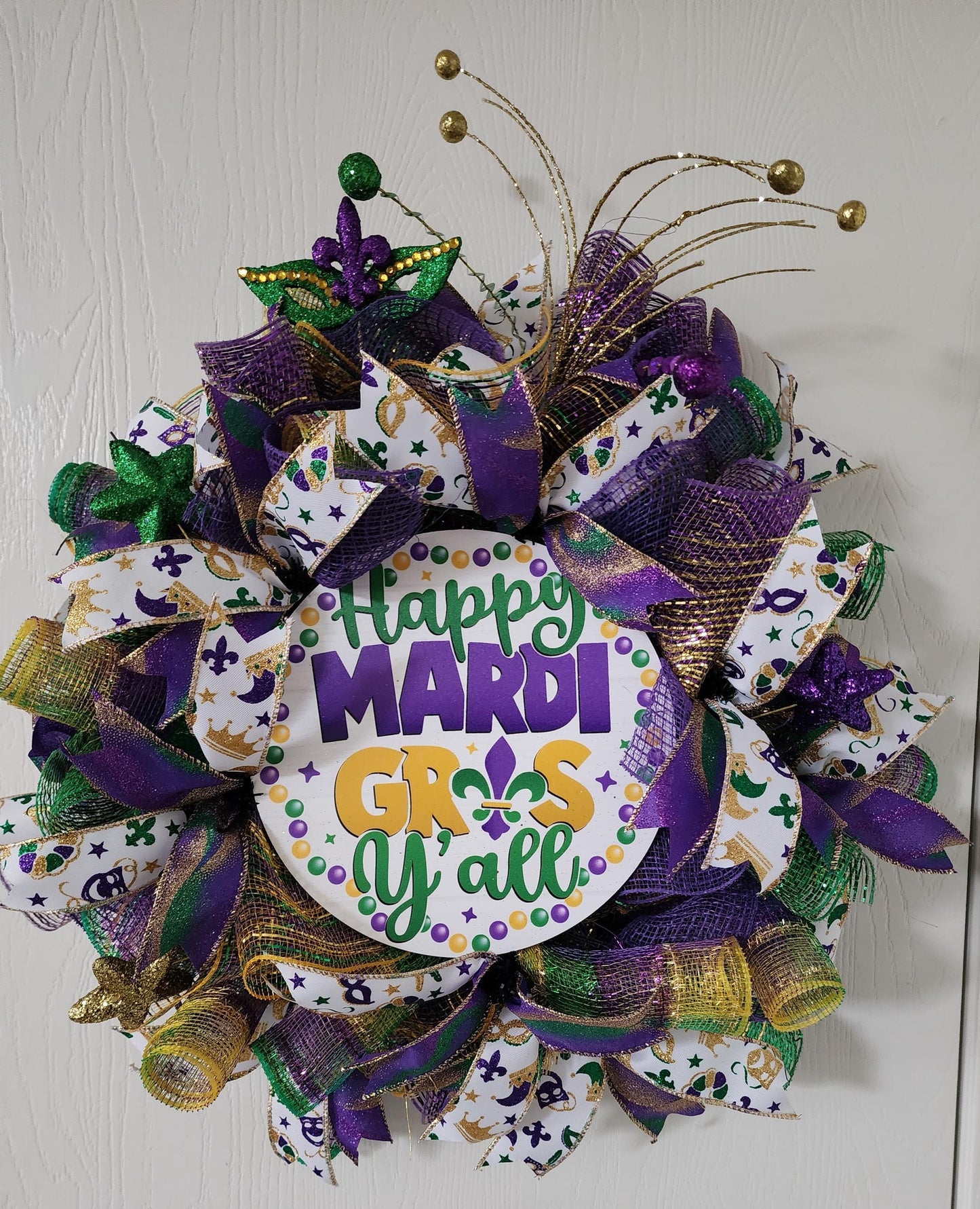 Happy Mardi Gras Mesh Wreath