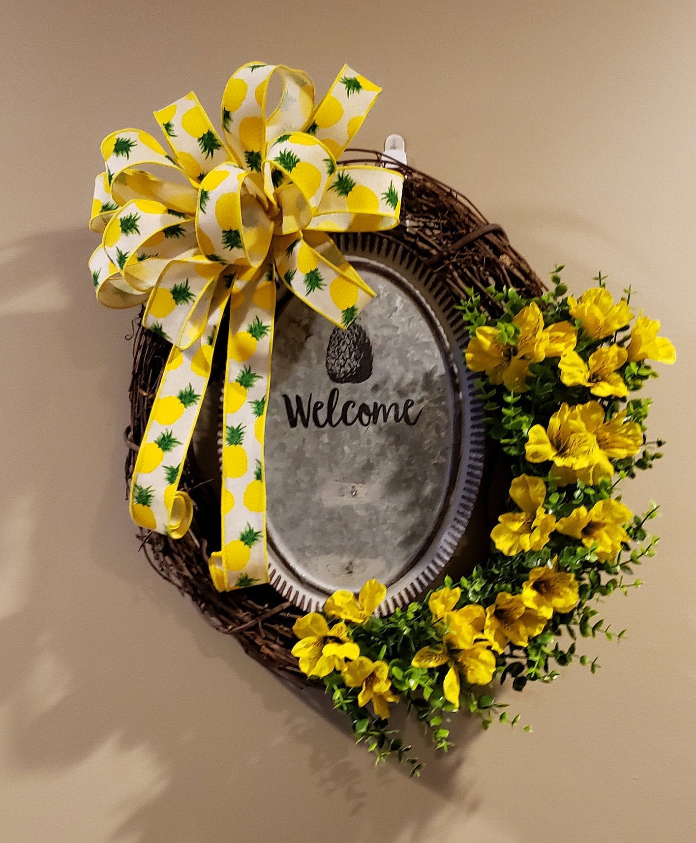 Oval Welcome Grapevine Wreath | Welcome Pineapple Hospitality Wreath