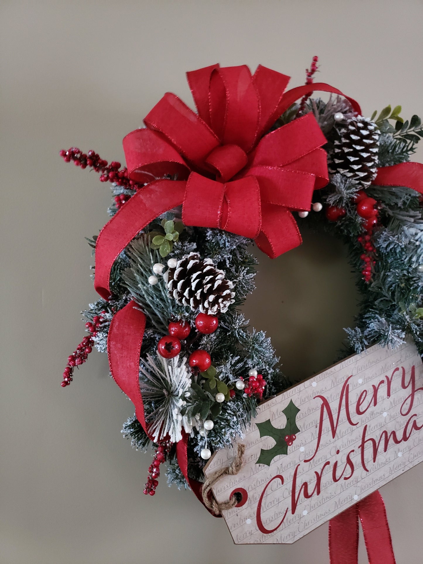 Merry Christmas Tag Evergreen Wreath