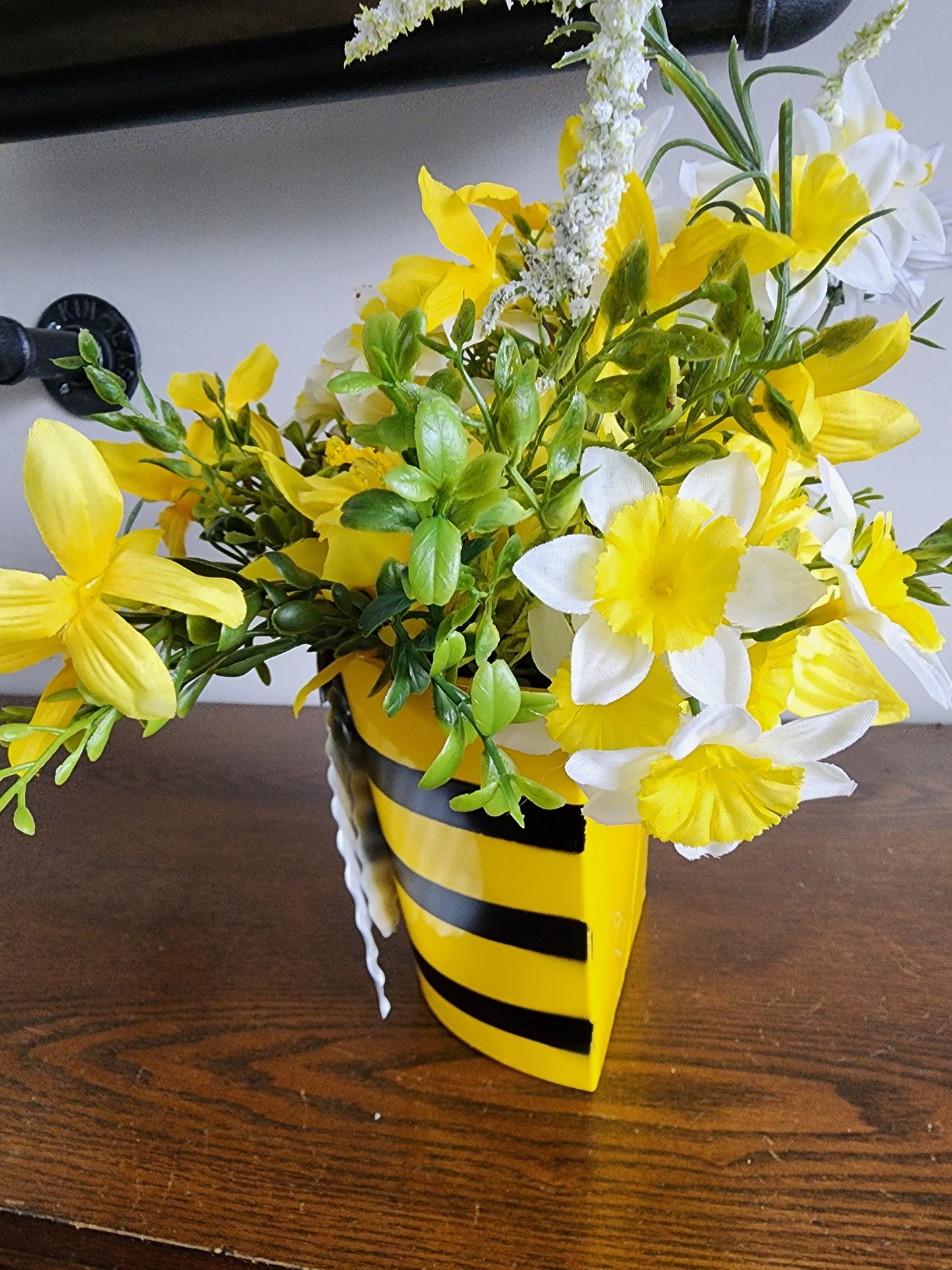 Bumblebee Arrangement