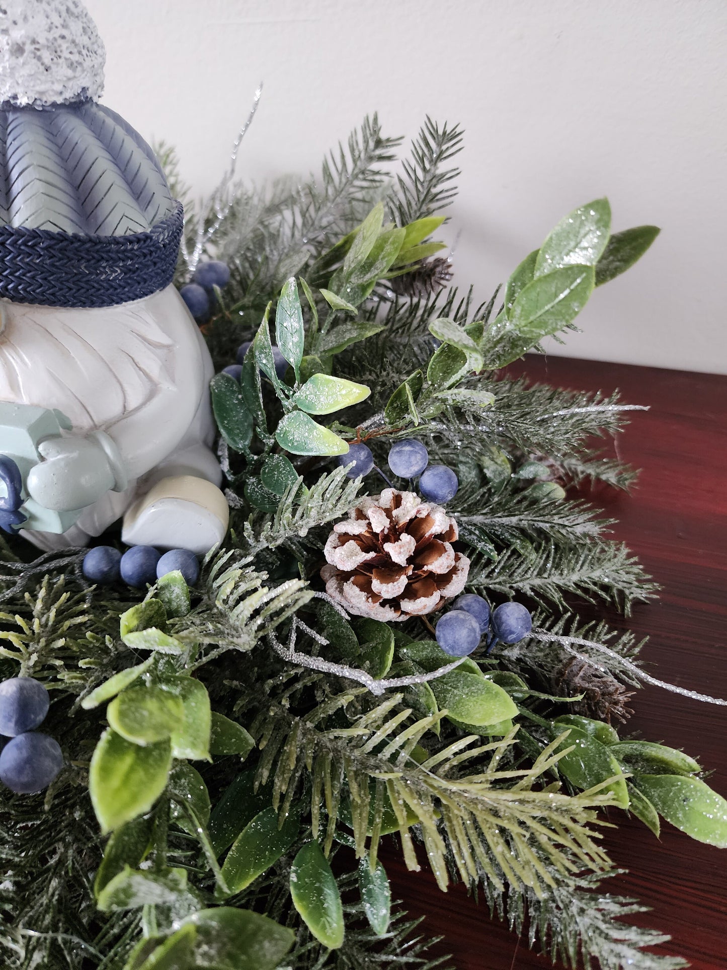 Gift Giving Winter Gnome