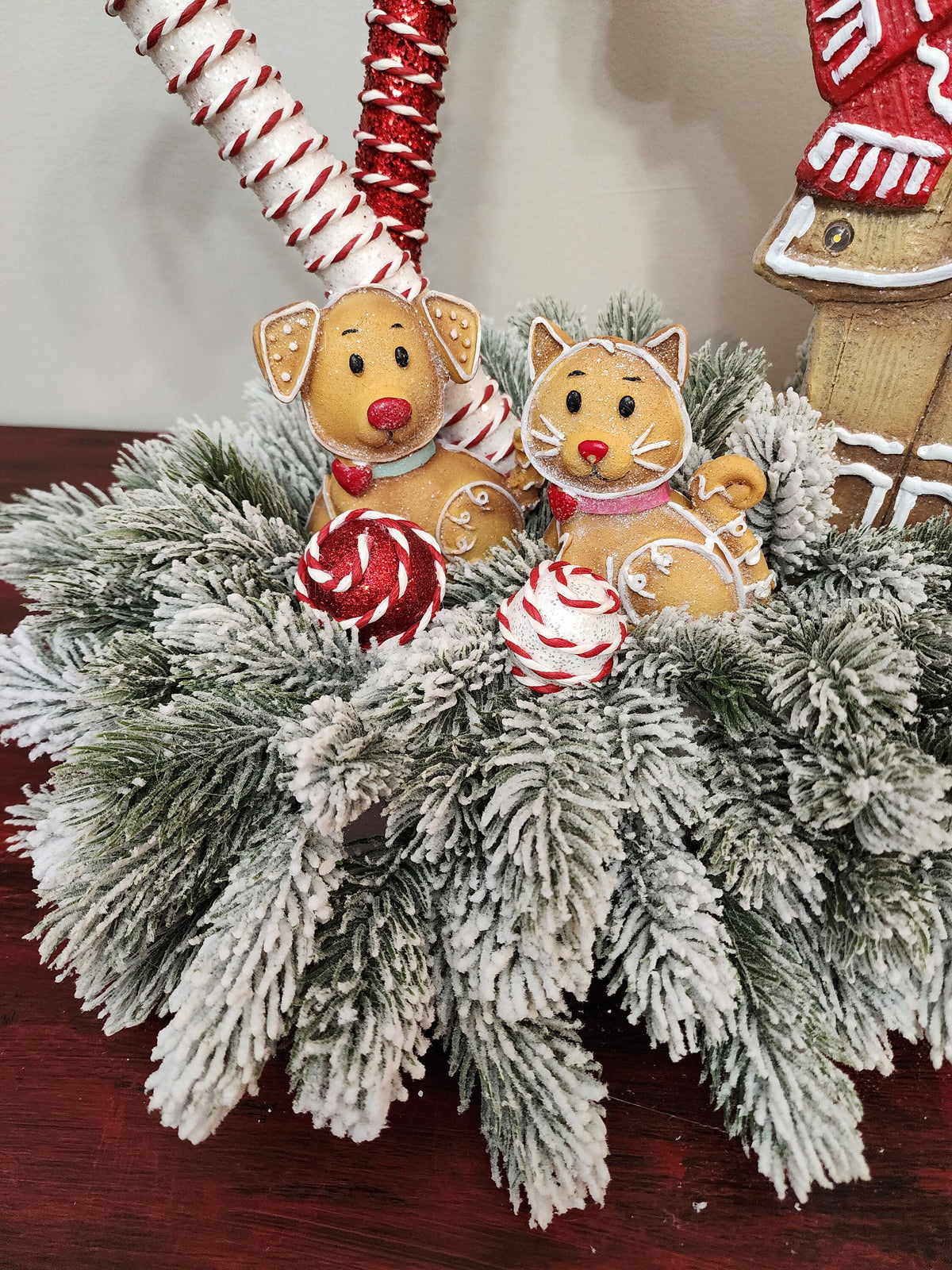 Lighted Gingerbread Family Centerpiece