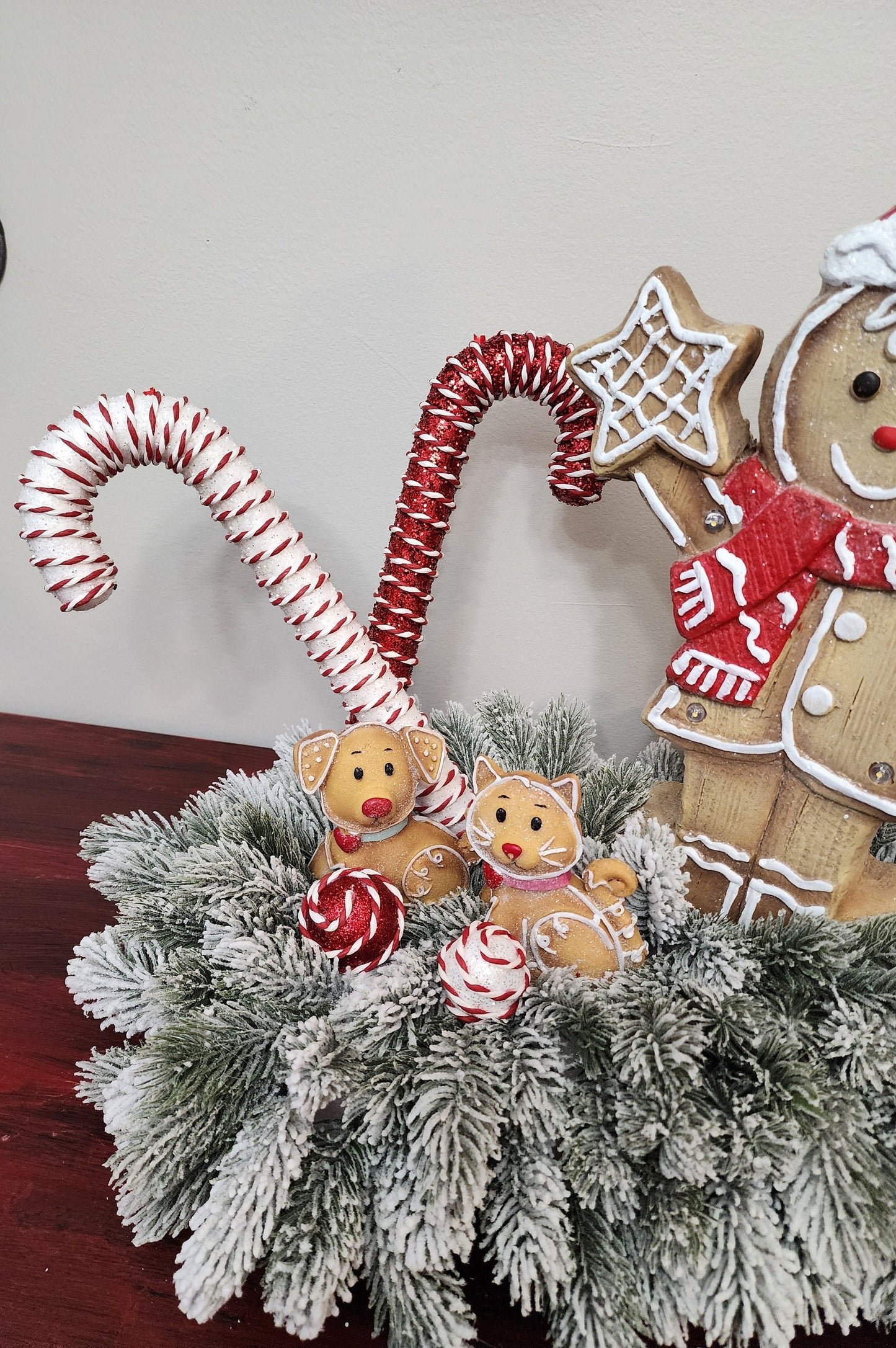 Lighted Gingerbread Family Centerpiece