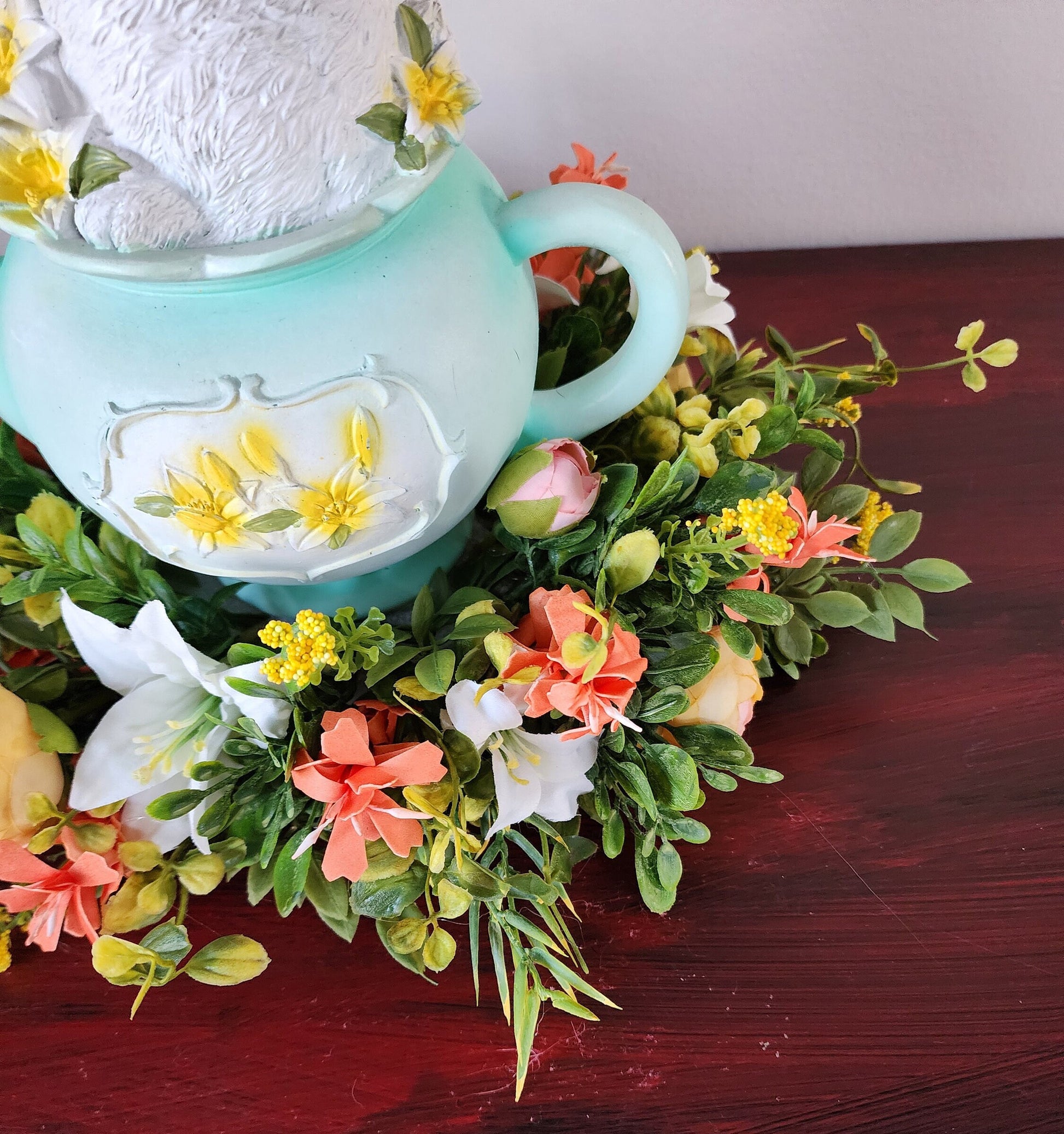 Tea Loving Bunny Centerpiece