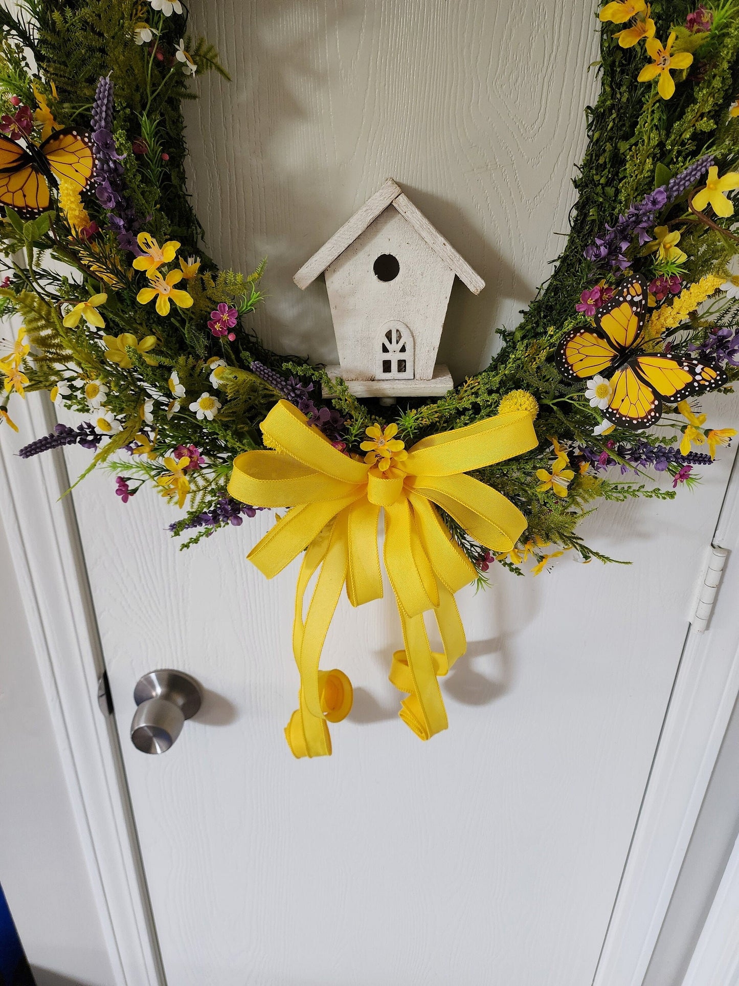 Summery Birdhouse Wreath