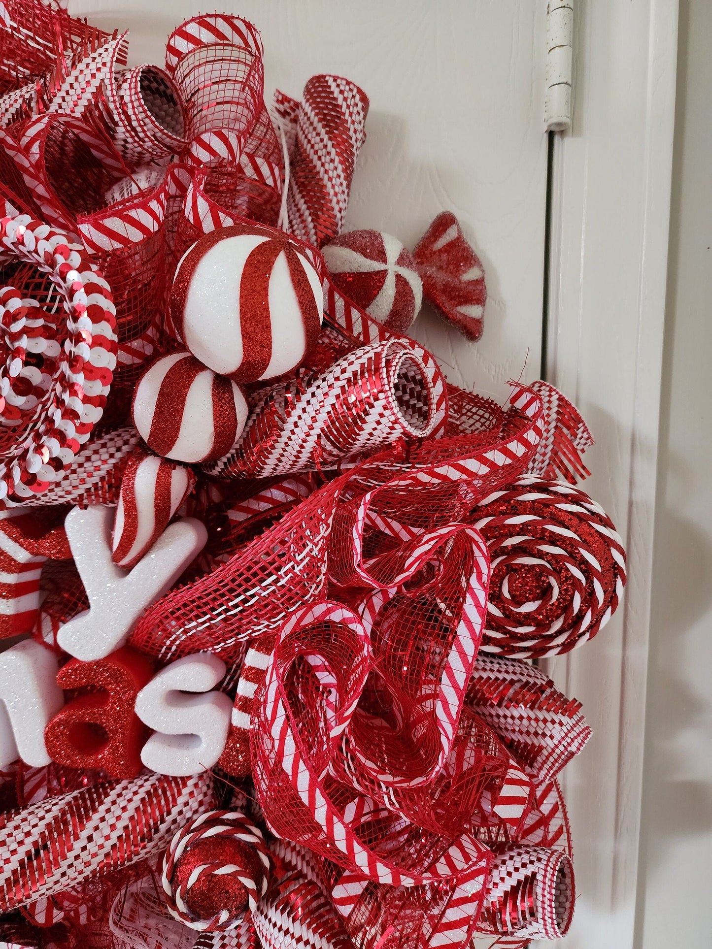 Peppermint Christmas Mesh Wreath