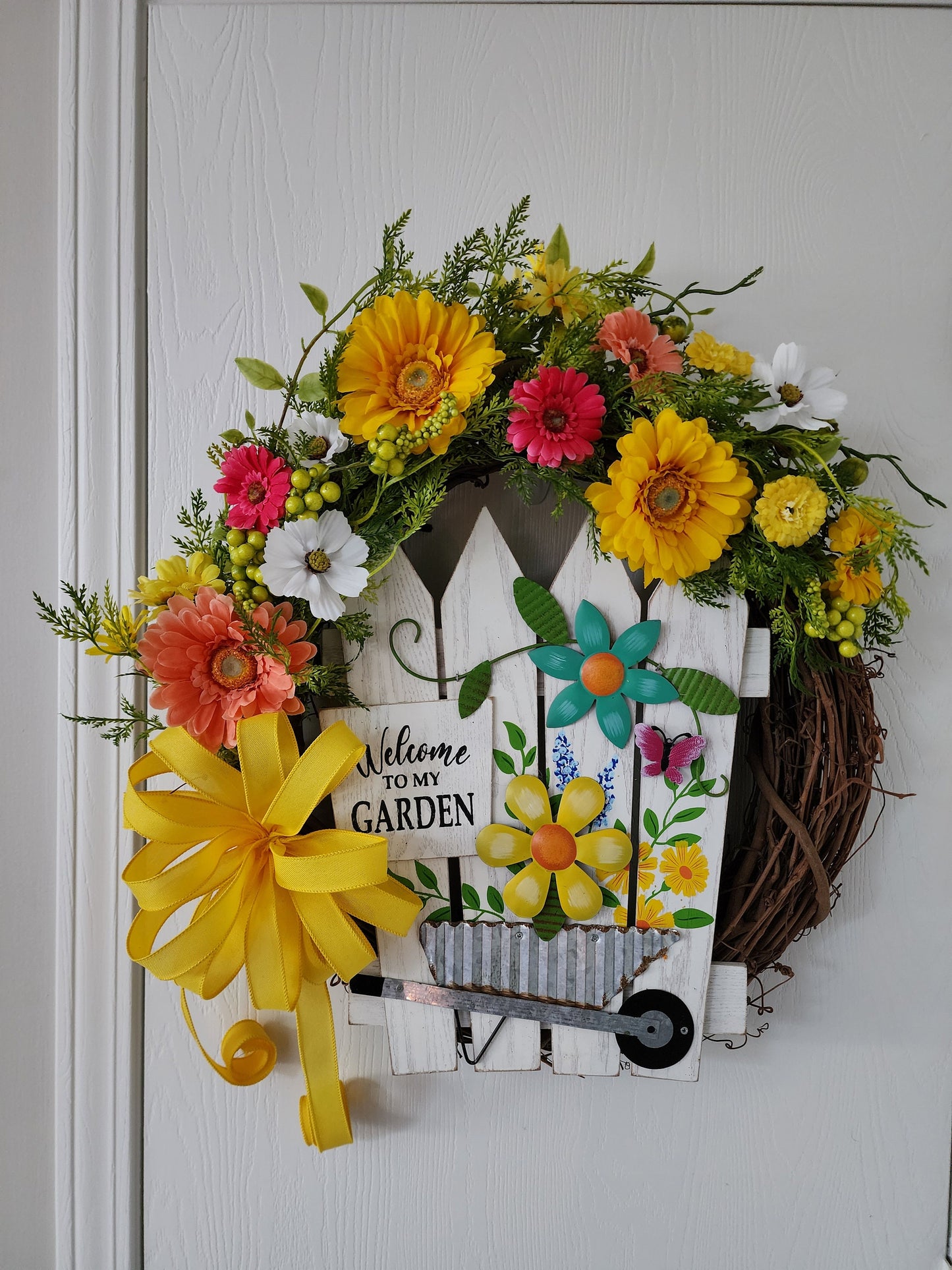 Welcome to my Garden Grapevine Wreath | Spring Garden Wreath