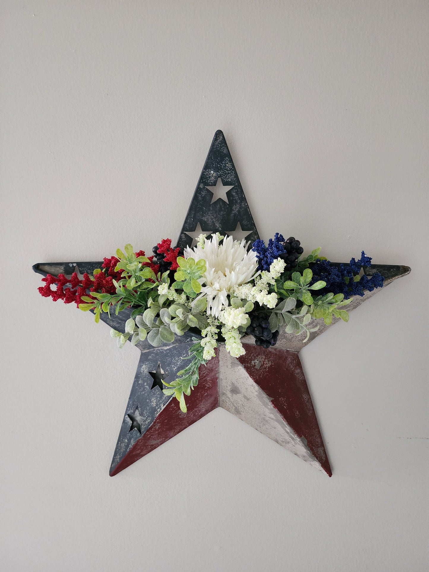 Weathered American Star Wall Hanging