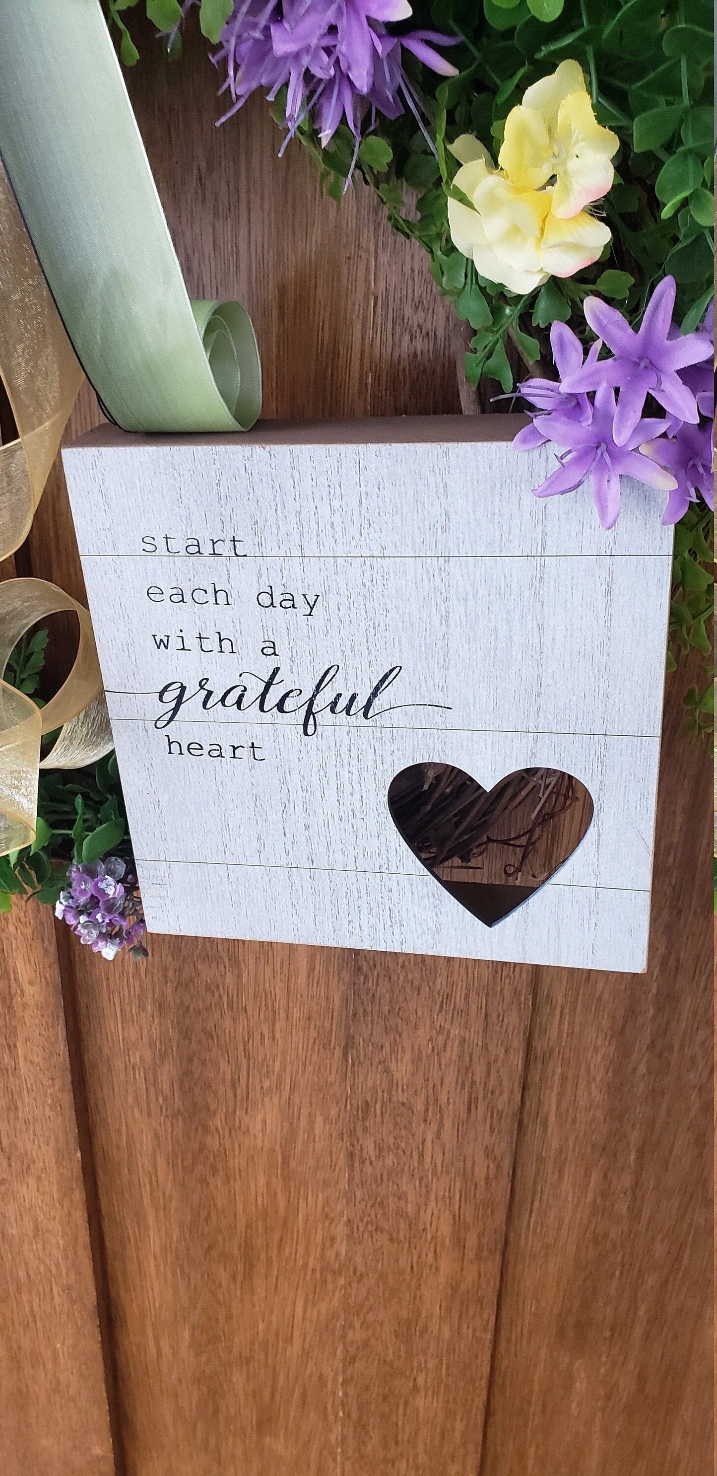 Grateful Heart Wreath | Heartwarming & Inspirational Wreath | Interior/Exterior Wreath