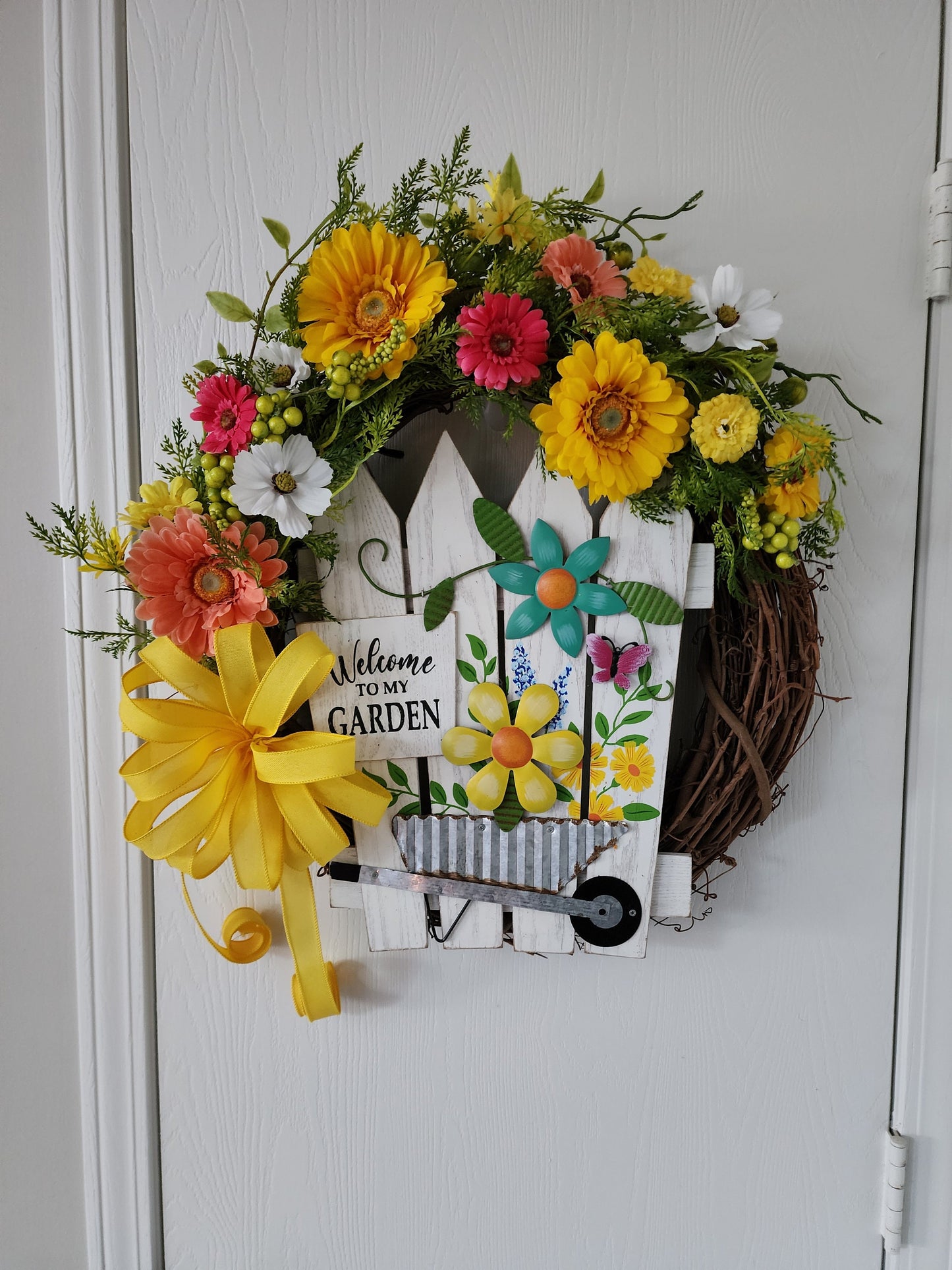 Welcome to my Garden Grapevine Wreath | Spring Garden Wreath