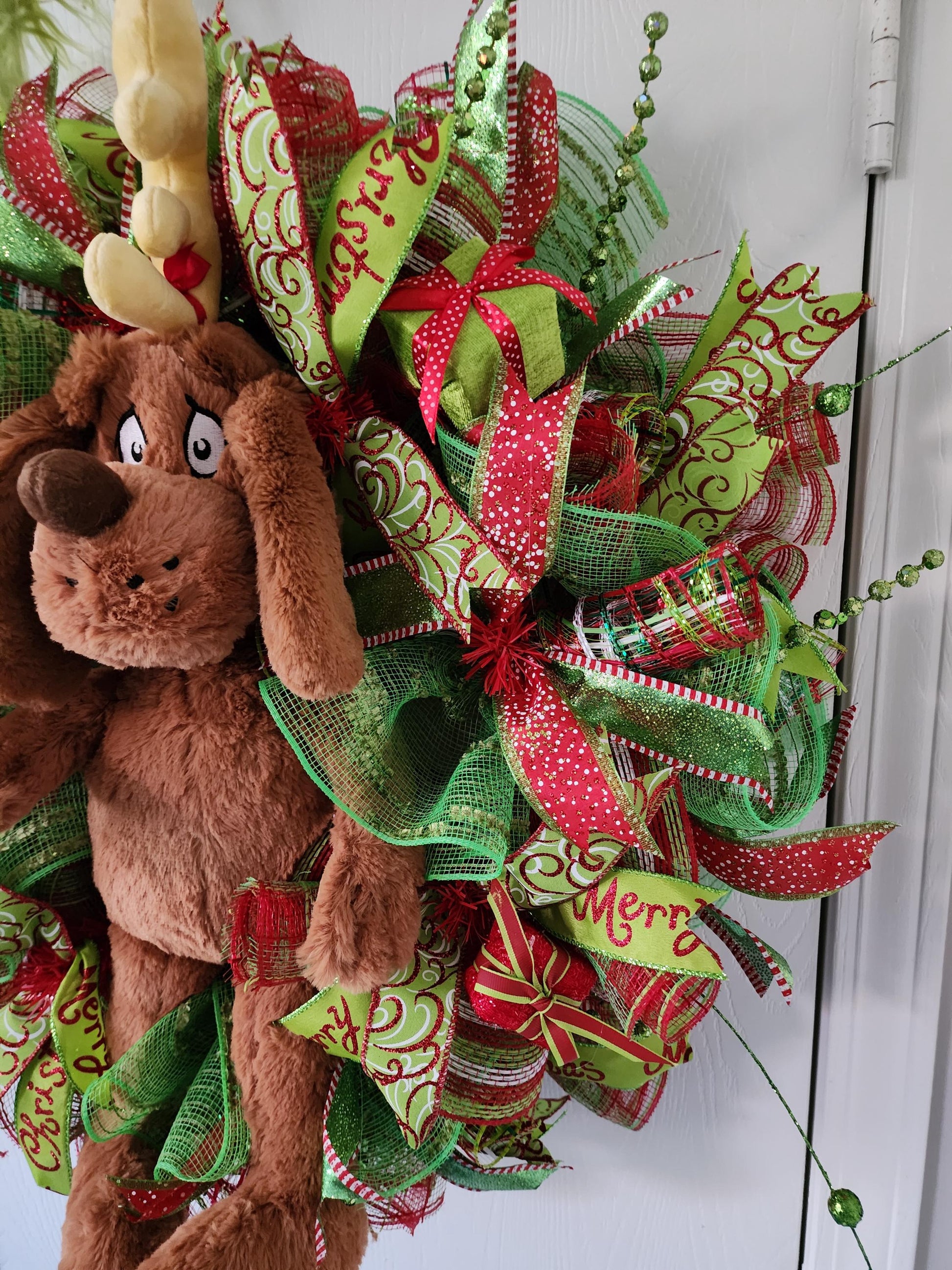 Max Deco Mesh Wreath