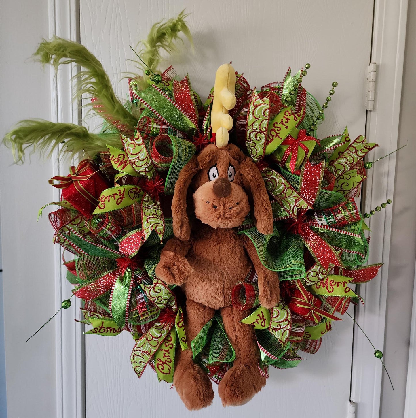 Max Deco Mesh Wreath