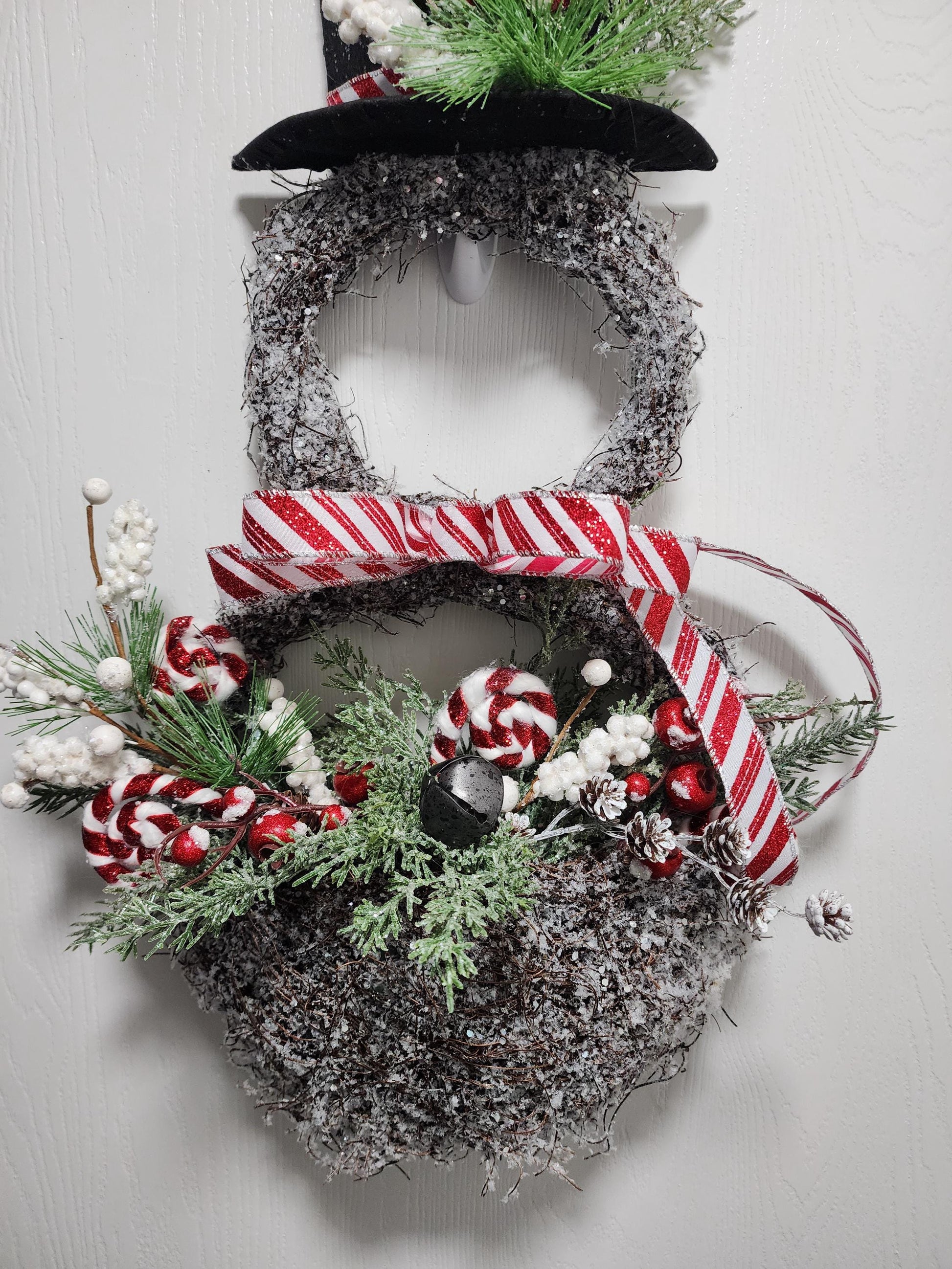 Glittery Snowman Wall Basket