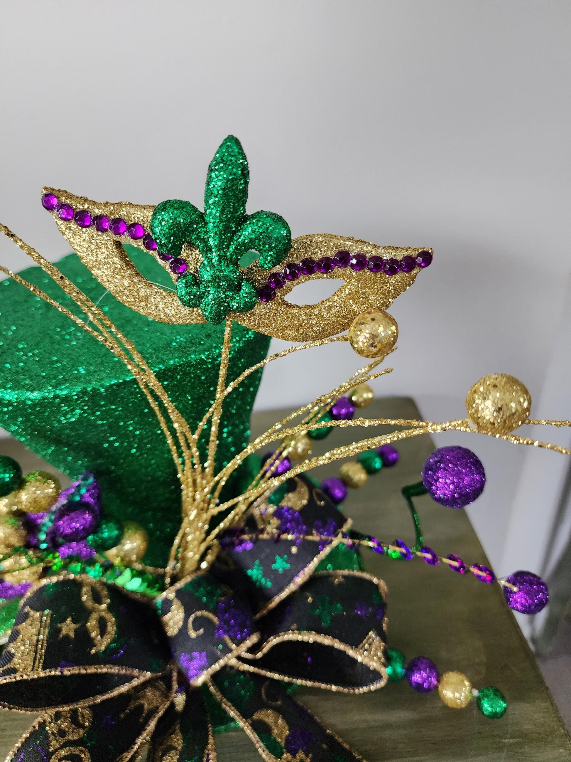 Mardi Gras Top Hat