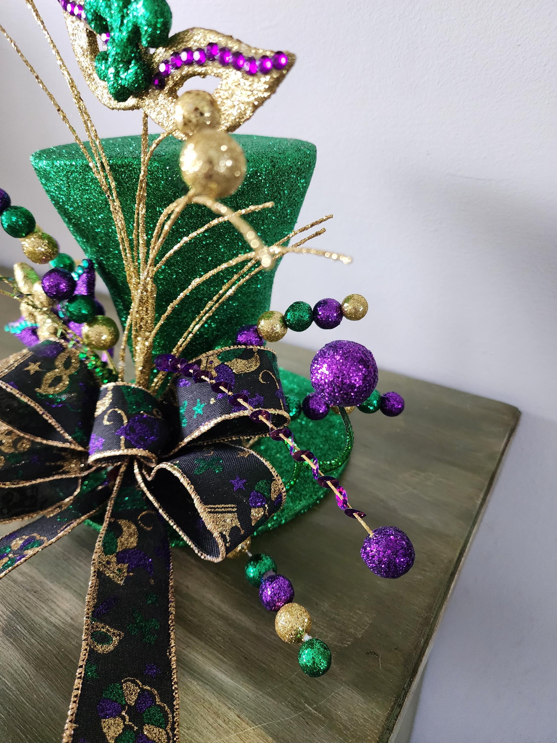 Mardi Gras Top Hat