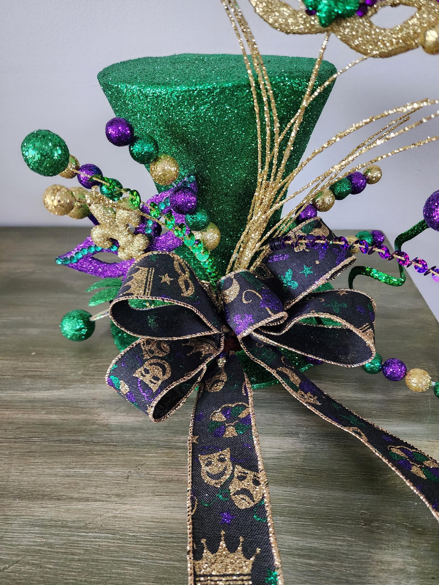 Mardi Gras Top Hat