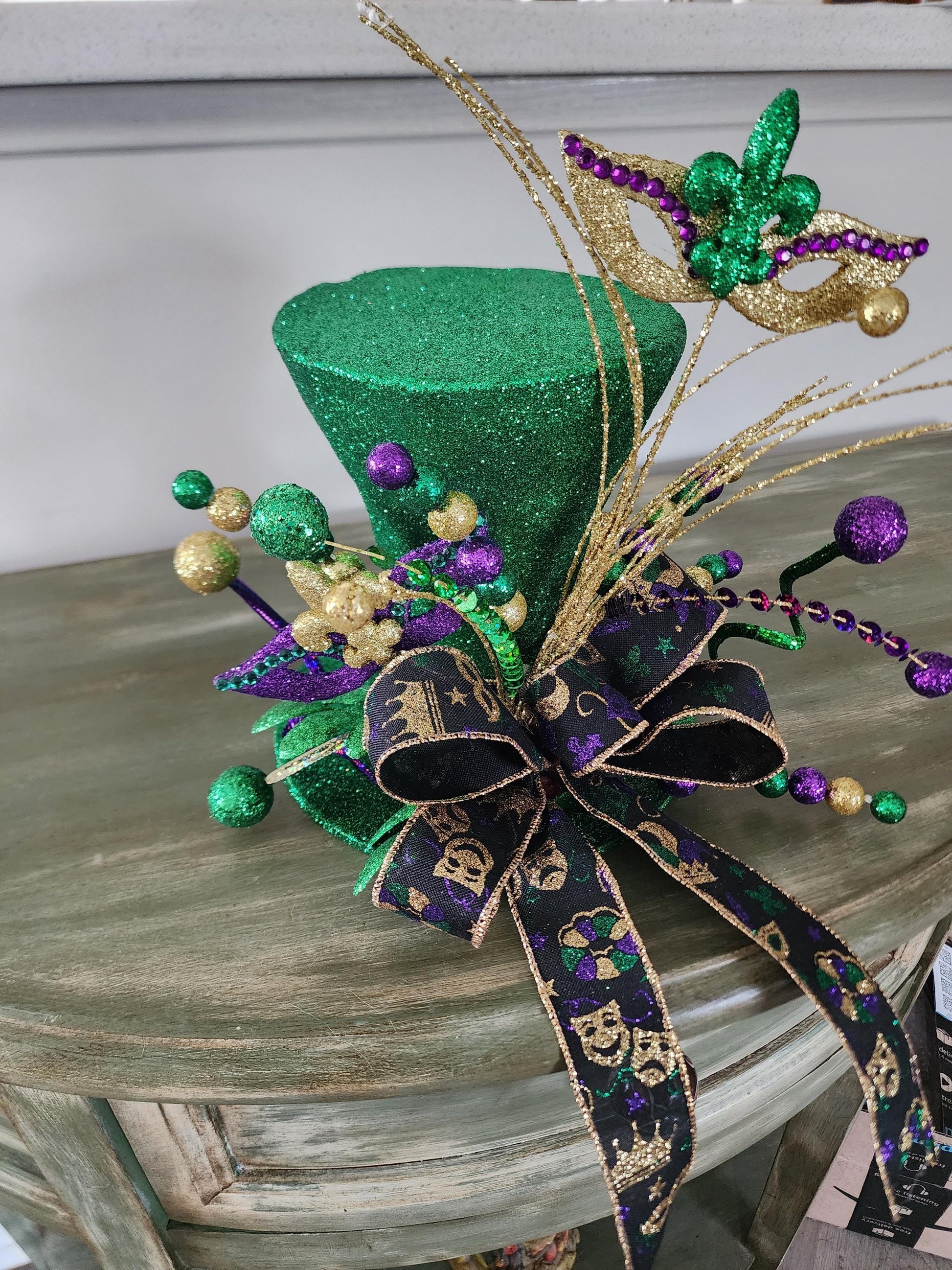 Mardi Gras Top Hat