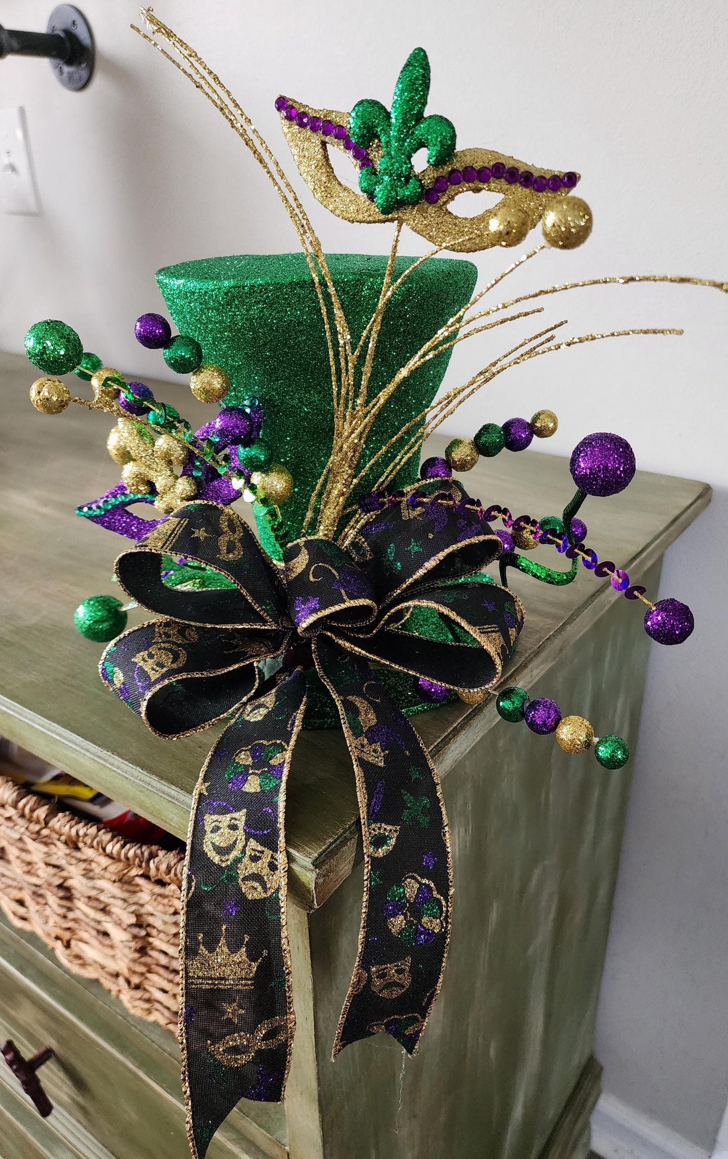 Mardi Gras Top Hat