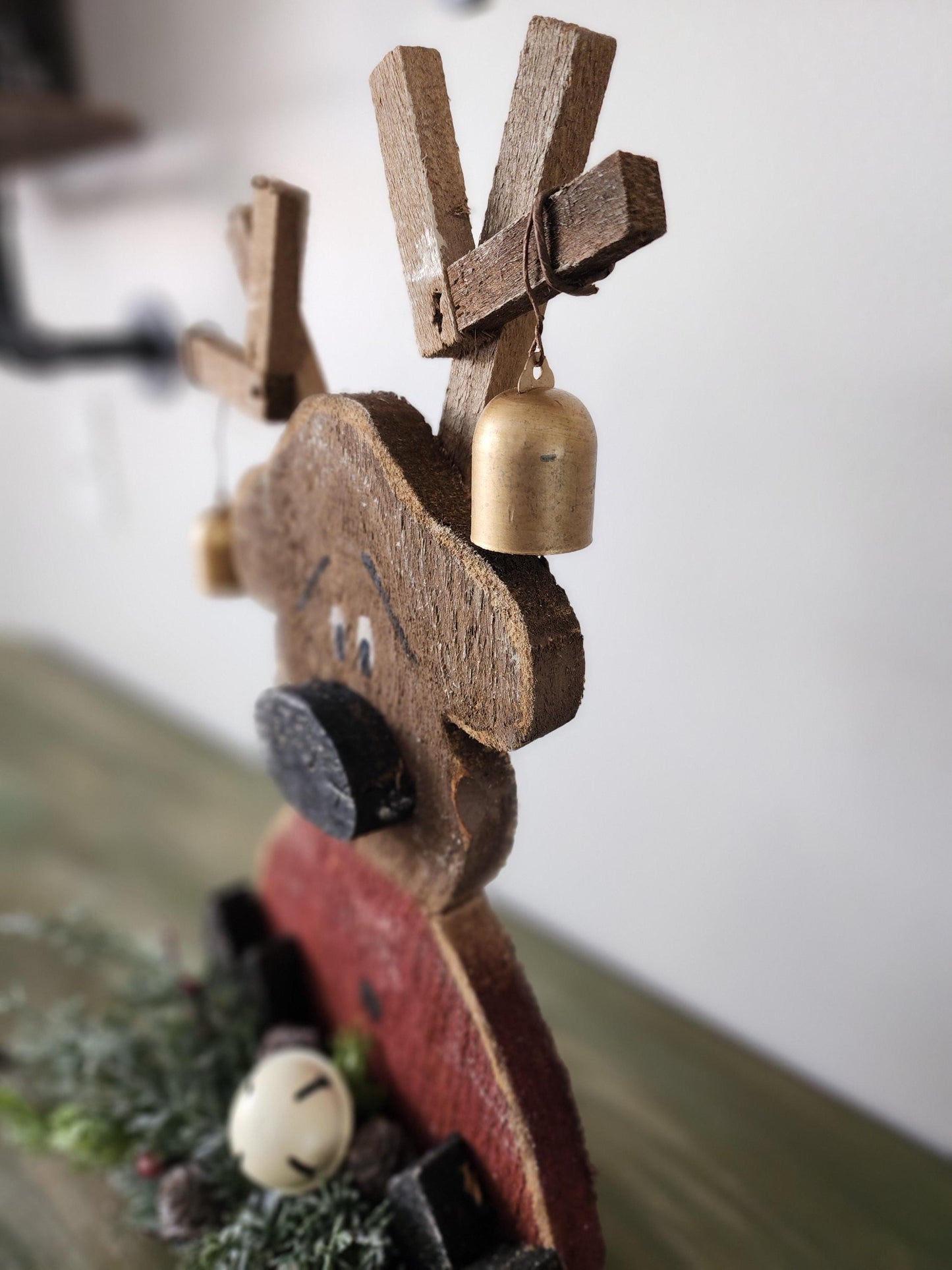 Wooden Reindeer Sitter Arrangement