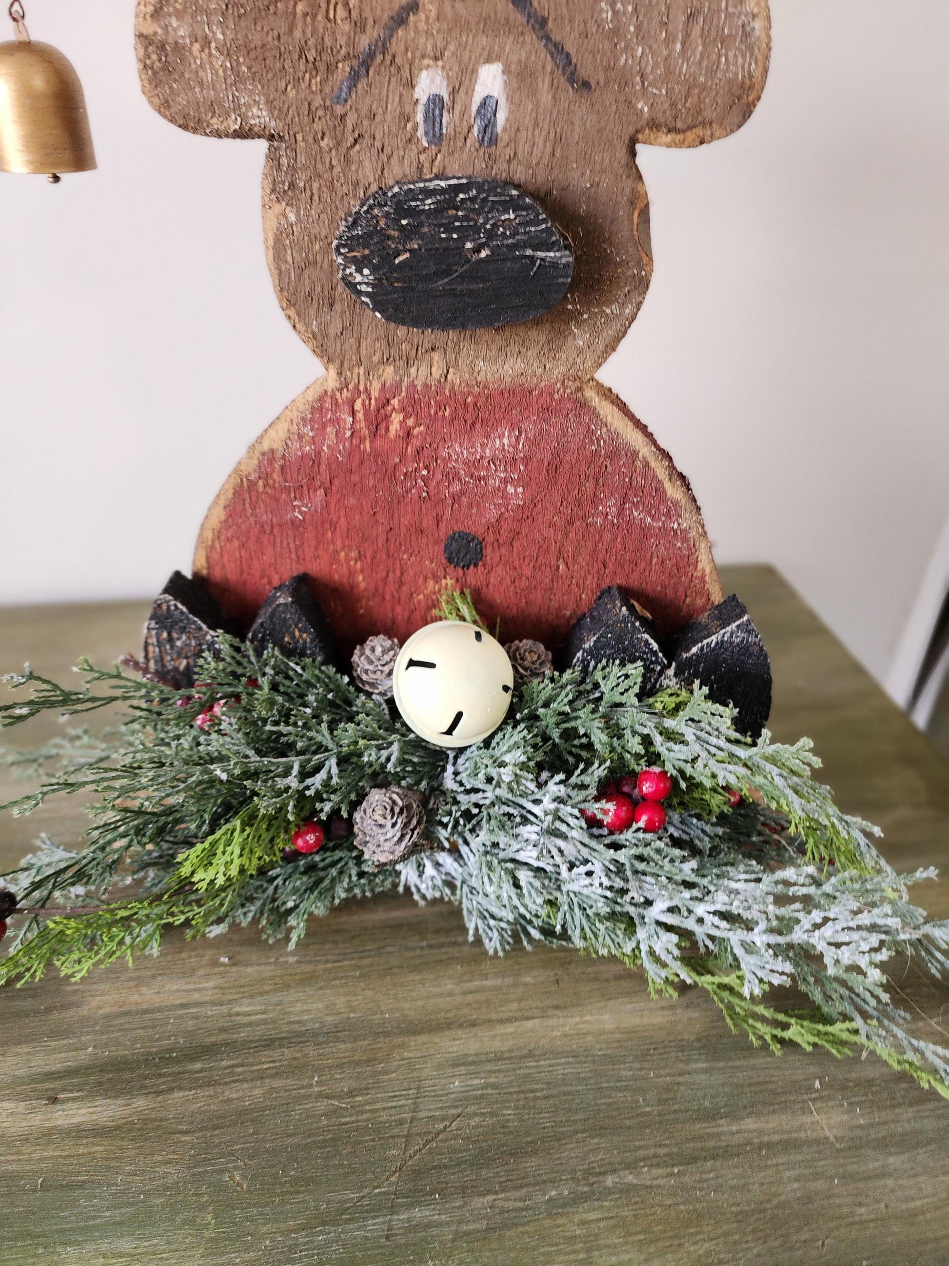 Wooden Reindeer Sitter Arrangement