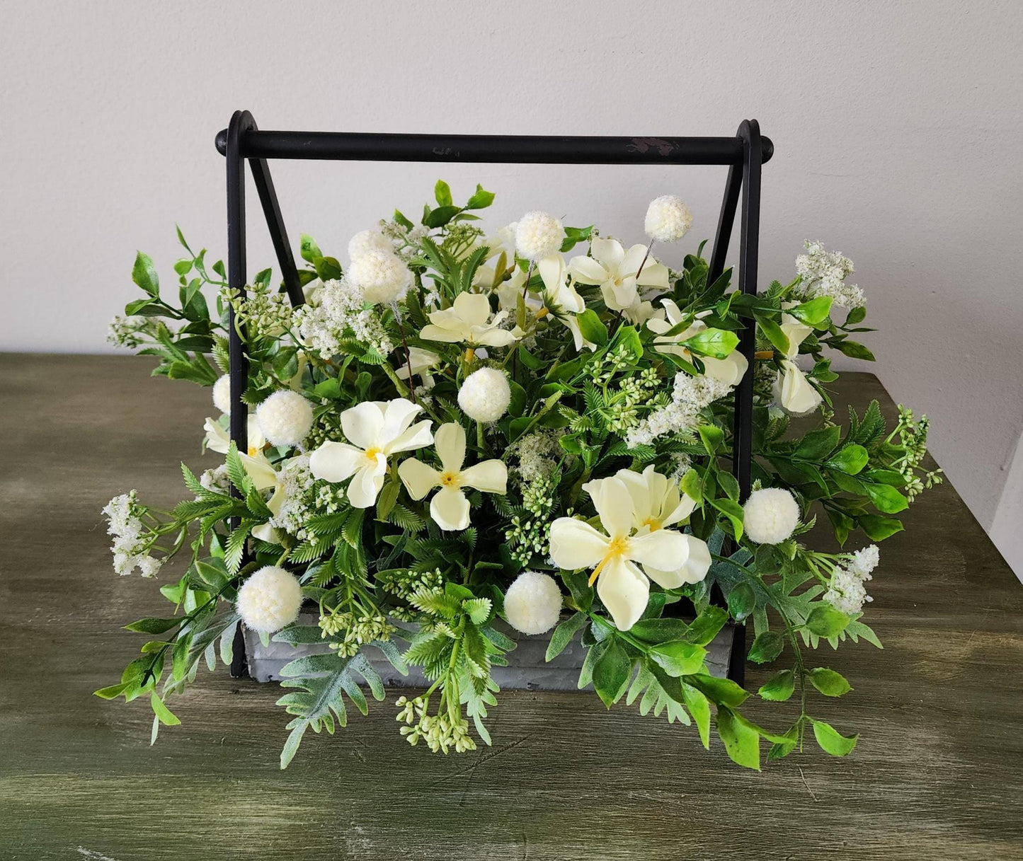 Soft Yellow & Cream A-Frame Style Centerpiece