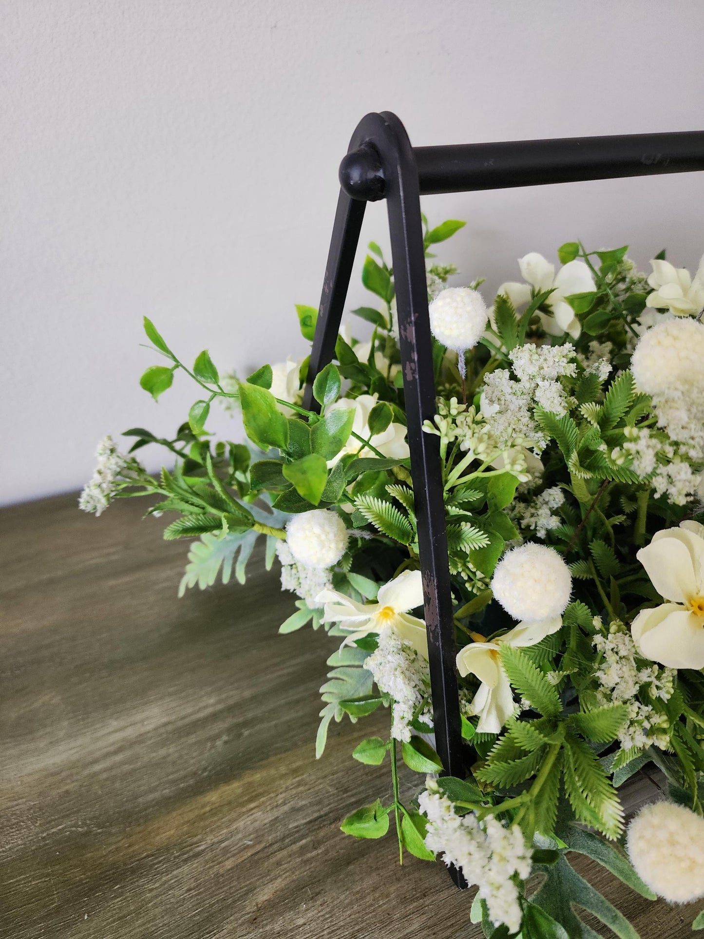 Soft Yellow & Cream A-Frame Style Centerpiece