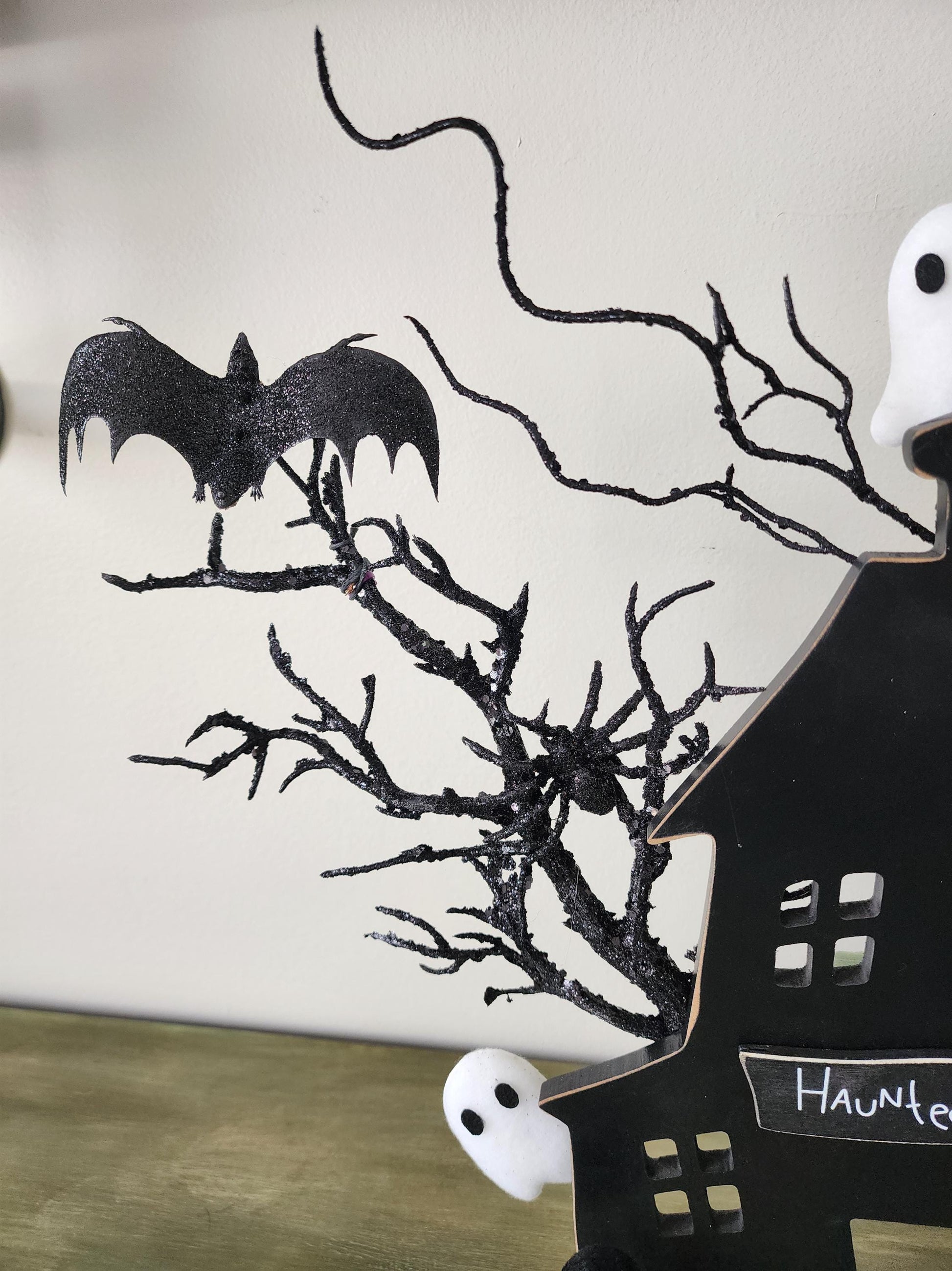 Ghosts of Hollow House