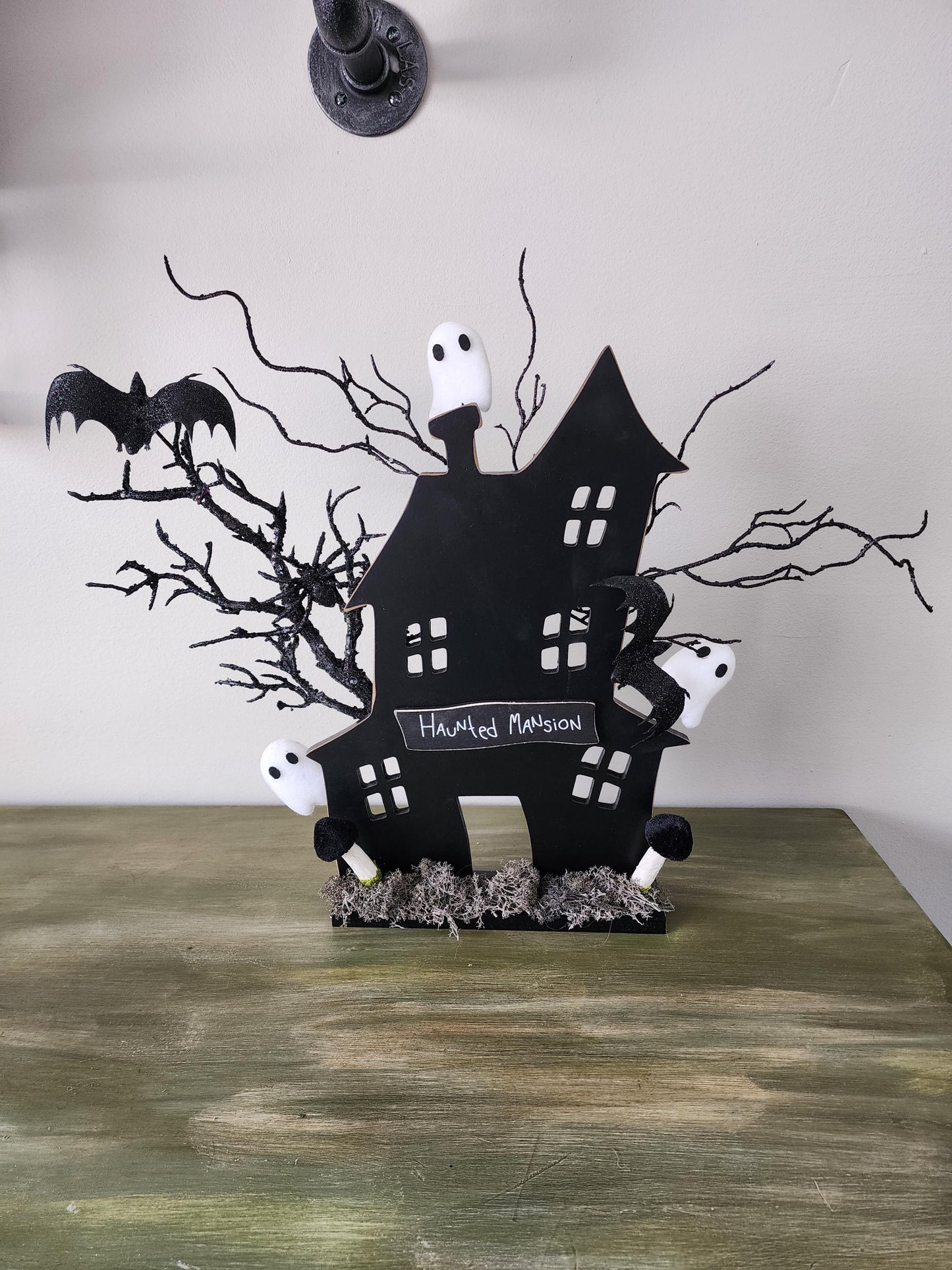 Ghosts of Hollow House