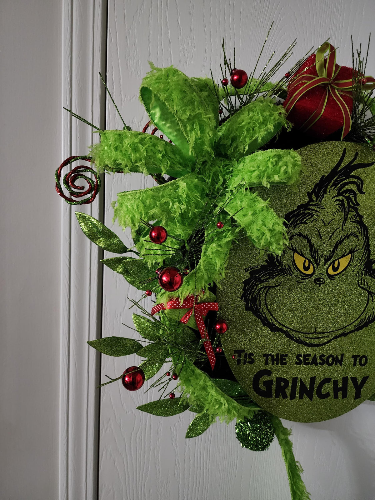 Resting Holiday Face | Fun Christmas Wreath