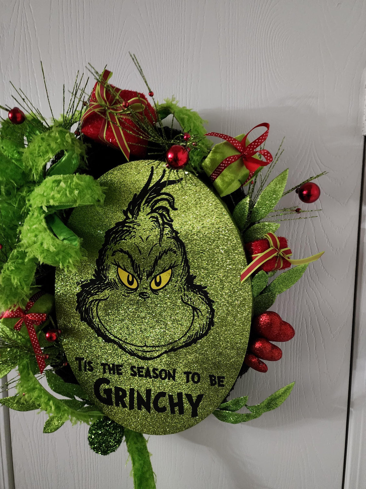 Resting Holiday Face | Fun Christmas Wreath