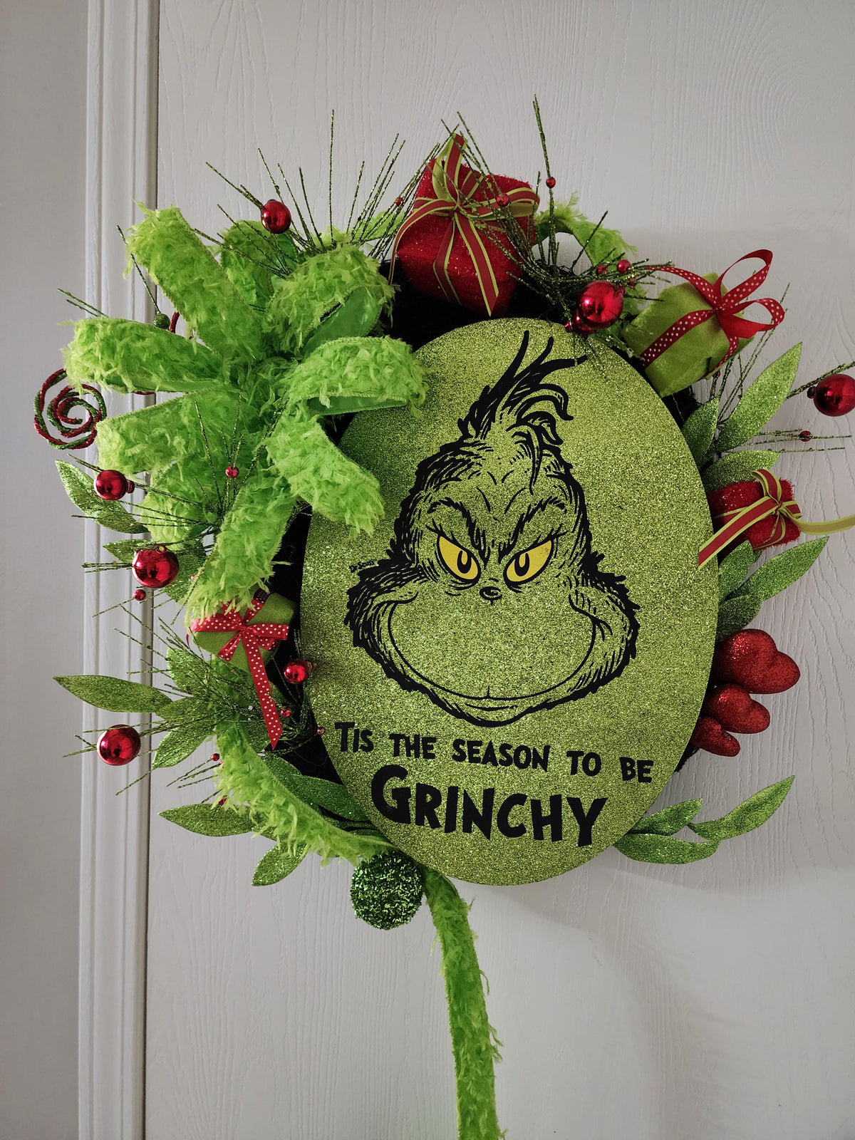 Resting Holiday Face | Fun Christmas Wreath