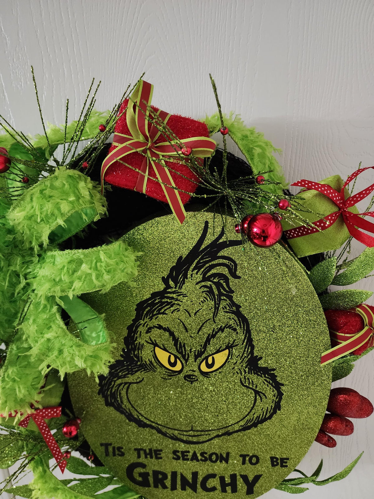 Resting Holiday Face | Fun Christmas Wreath
