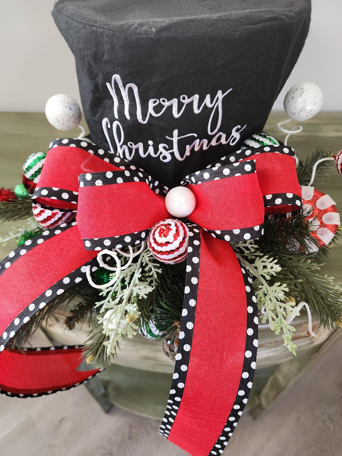 Merry Christmas Top Hat Tree Topper