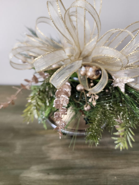 Ivory & Gold Christmas Jingle Bell Arrangement
