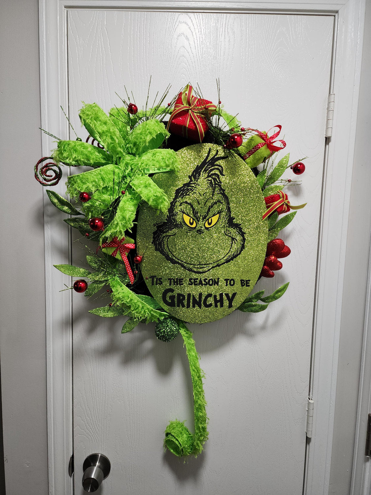 Resting Holiday Face | Fun Christmas Wreath
