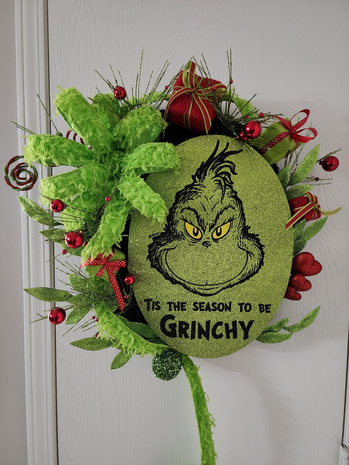 Resting Holiday Face | Fun Christmas Wreath